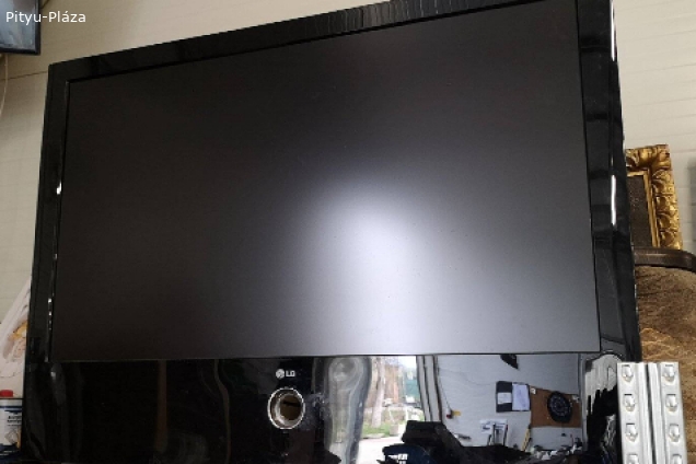 nagy méretű LG LCD TV